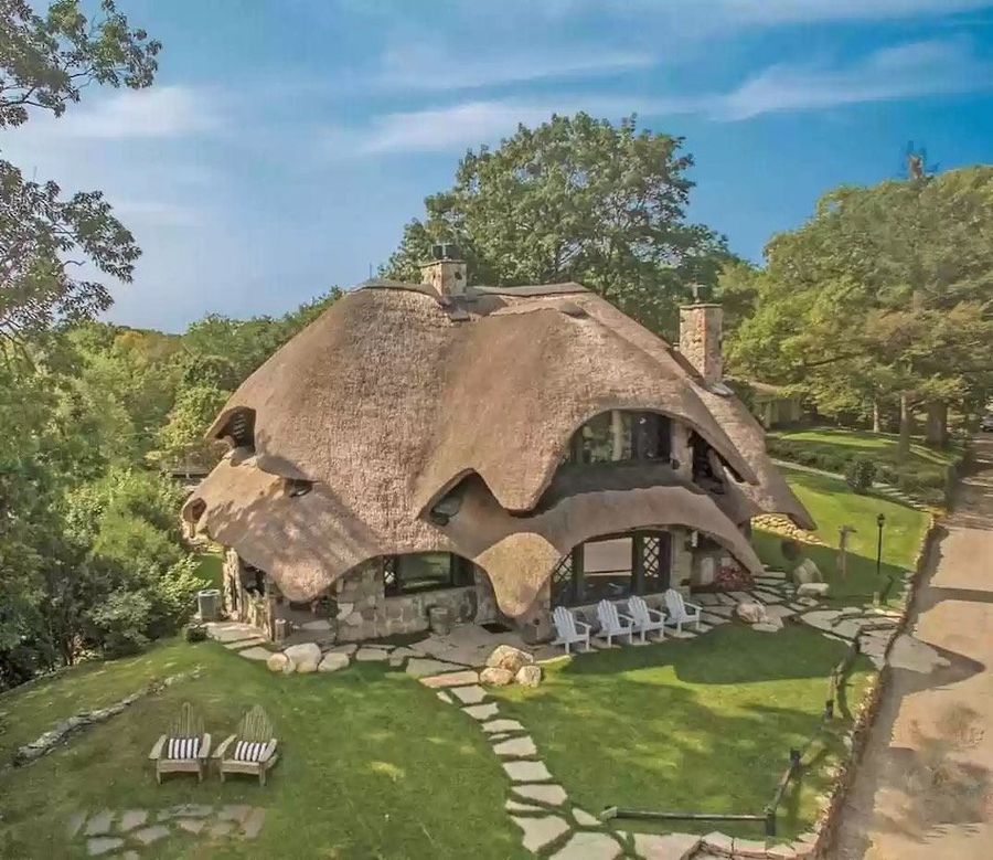 Thatch House