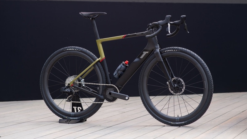 Exploro Racemax X Huracán Sterrato