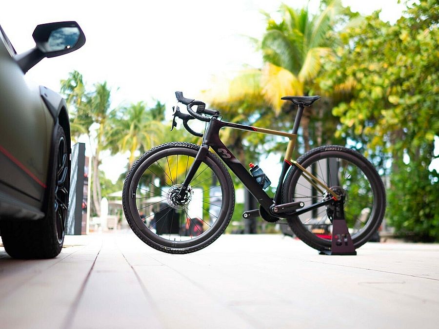 Exploro Racemax X Huracán Sterrato
